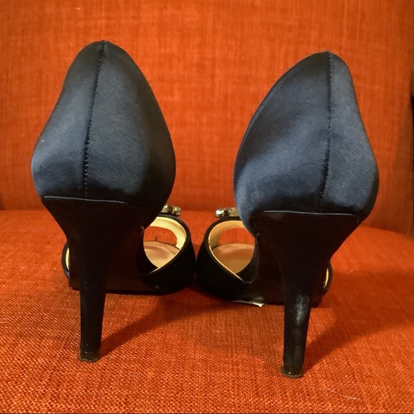 Peek a boo heels in royal blue - Picture 2 of 3